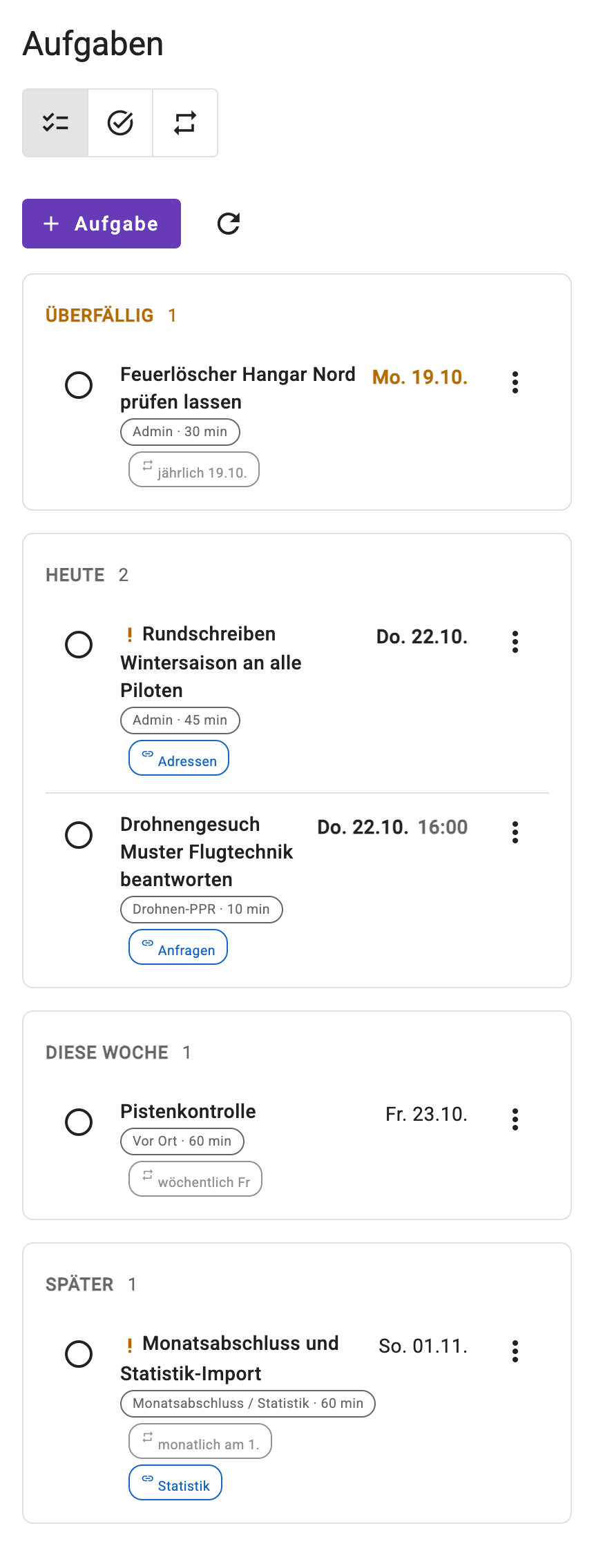 Aufgabenliste auf dem Handy, gruppiert nach überfällig, heute, diese Woche und später